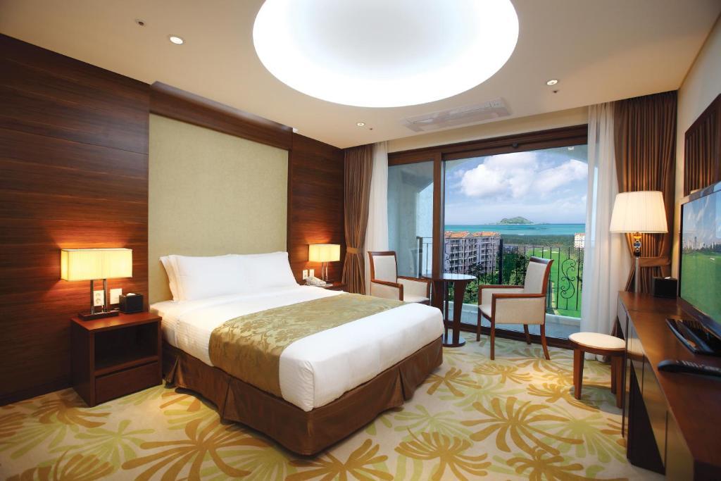Raon Hotel & Resort Чеджу Стая снимка