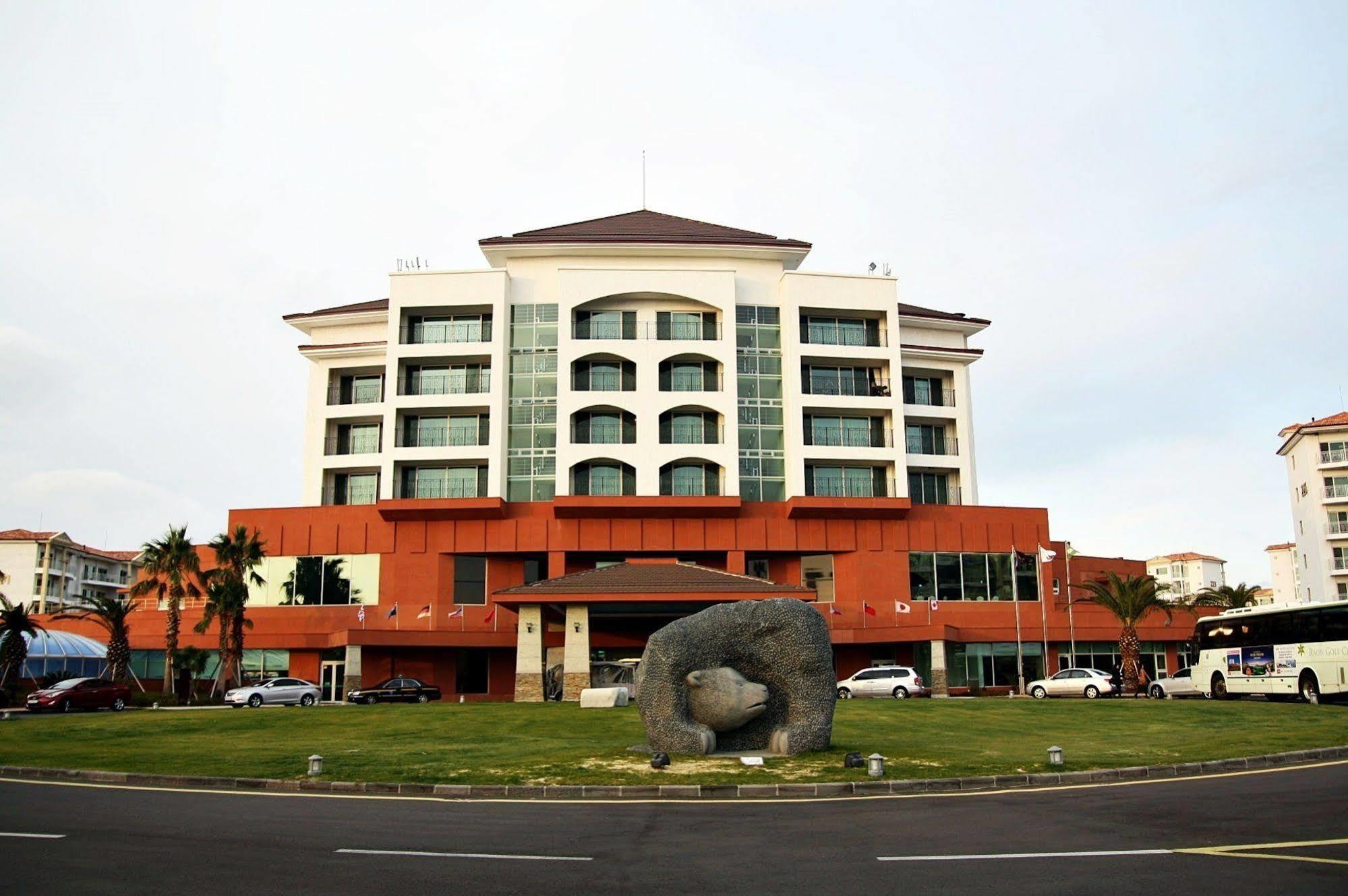 Raon Hotel & Resort Чеджу Екстериор снимка