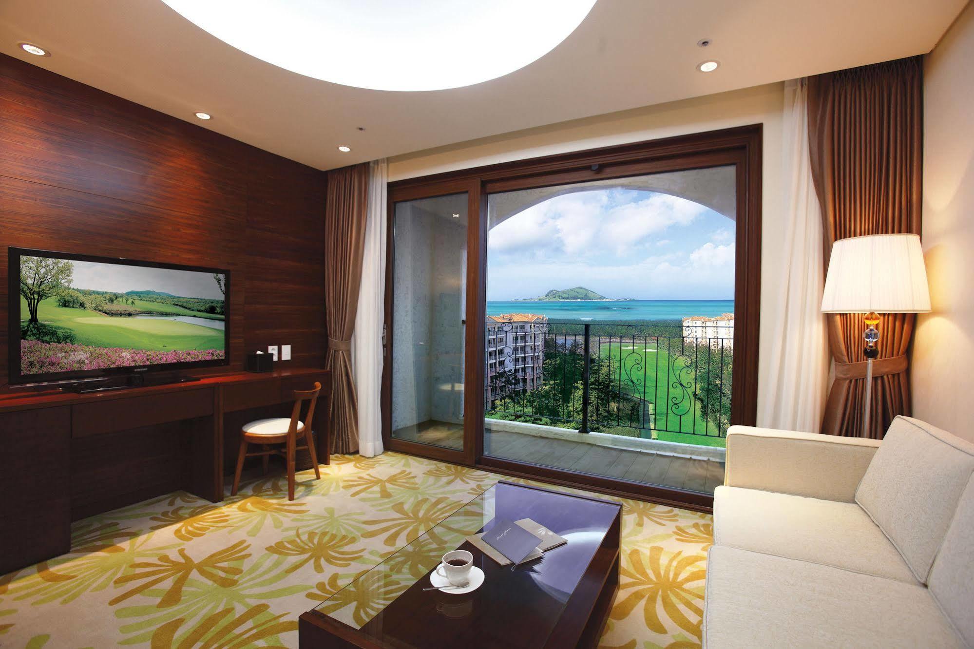 Raon Hotel & Resort Чеджу Екстериор снимка