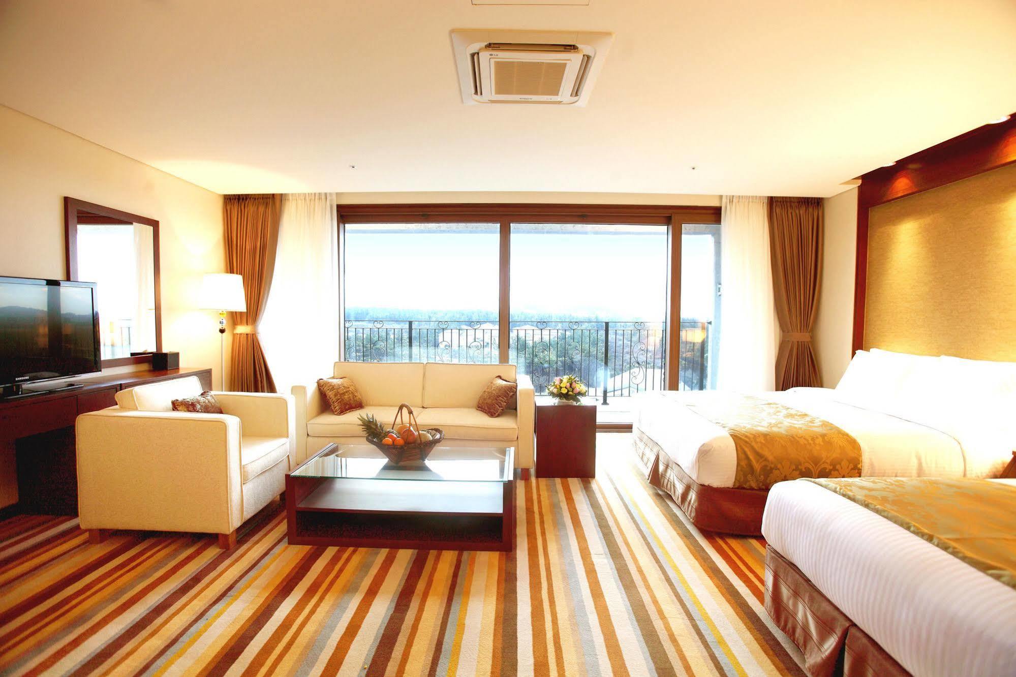 Raon Hotel & Resort Чеджу Екстериор снимка